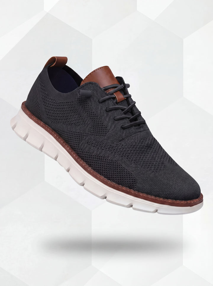 LightWalk Breathable Shoes: Black-White